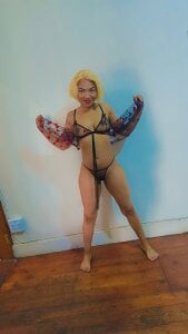 sexy-pettite Hello daddies 😘 XXX-Foto 2