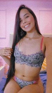 HANNASANZ1 Public Pic 4