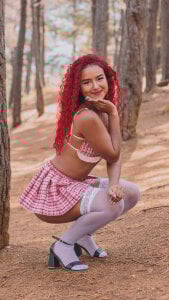 Sophiee_Velvet kullanıcısının Cherry in the Woods🍒🌲 albümü -  4 fotoğraf