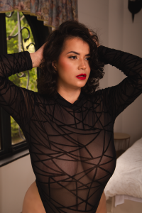 for you🙊 de SamantaRavee  5 Imagens