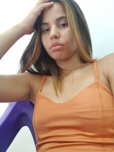 Joyce-big-hole's photos