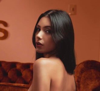 RaffaellaTosi: 🥀 ( 5 фото)