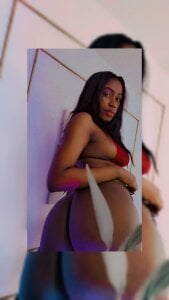 KaylieLondon Public Bilde 3