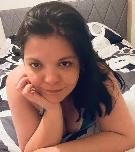 brown-eyes69 Public Pic