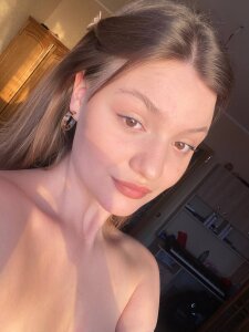 Kiss_Boobss
