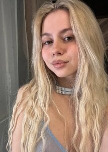 hi_popsy I like big butts and I cannot lie :) Pic 2