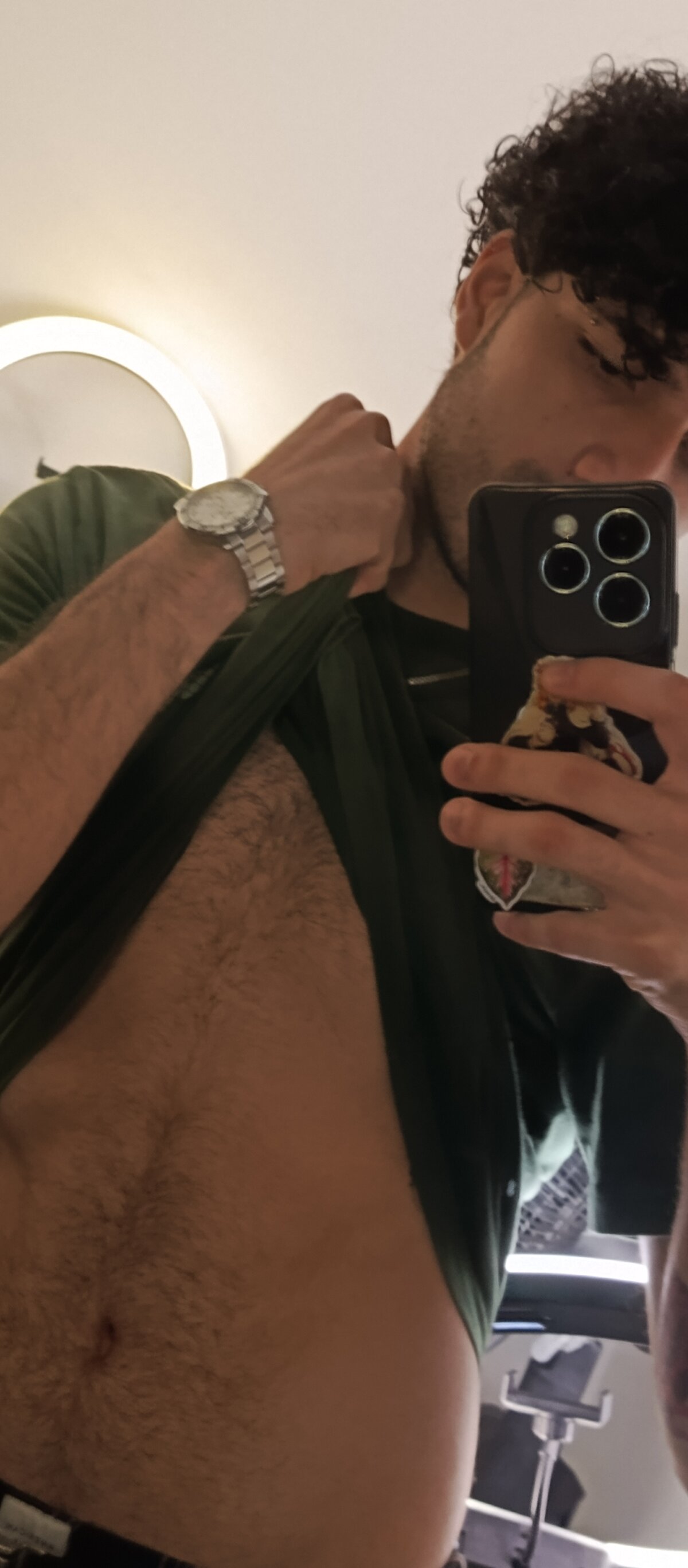 صور Rafael_Mendezz الرائجة  4713