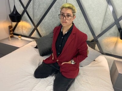 ArielFoster Public Pic 5