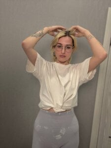 ValerieKirk Public Pic 6