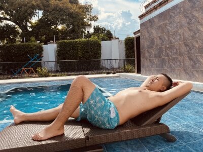 Liana_Asaff Pool party Pic 8