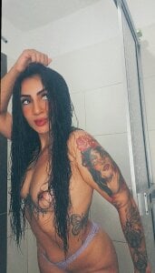 ArianaRosee_ bathing this body 🔥 Pic 4