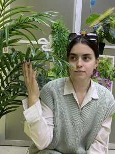 AiarsHlynd Public Pic 6