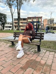 Naiaa_Cruz I feel like the most beautiful woman Hình