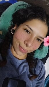 MelanyVelvetPublic Bild 4