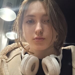 OdiliaFarleigh Public Foto 4