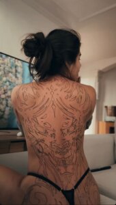 Charlott__V Public Pic 2