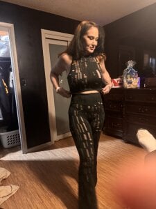 sexyred77713 Public Pic 7