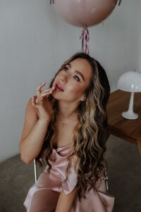 ZitaCring Public Pic 2