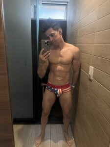 A very hot pool Sunday de JoseRumbero26  4 Imagens