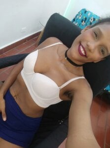 sexybella_24 Public Pic 3