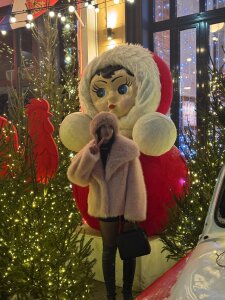 KiraConnor Public Foto 5