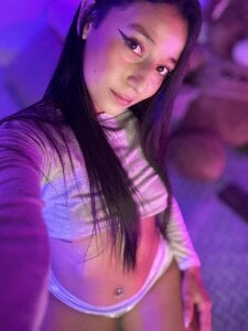 megann_scot: Me❤️ ( 3 фото)