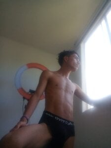 hey guys de ABRAHAN_XO  photos