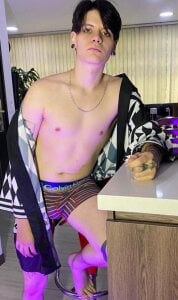 Jerry_Cole “Hot, ready and waiting for you. Pic