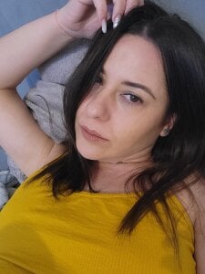 A_L_L_Y Public Pic 2