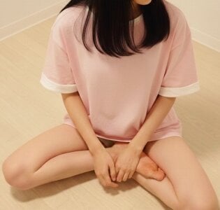 --Hina-- Public Pic 4