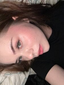 FrancesMiller7のI'm hotの 8枚の写真