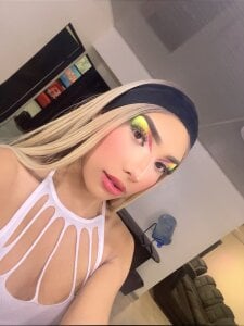 caribbean_passion_ This princess is cute makeup for you🌈😍 Pic 2