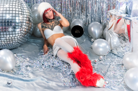 Ameliewitte_mjs 🎁 Unwrap Me Slowly Pic 5