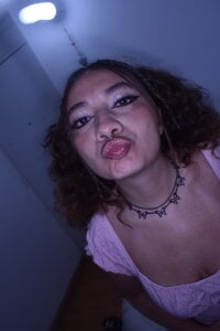 Annycolin_ A N N Y R A V E R 😈 Pic 4