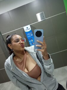 scarlett_jimenez Public Pic 4