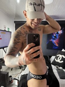 Damian09_