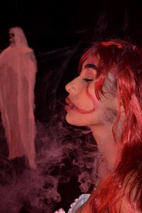 Elody_rousse boo! 🎃 Pic 2