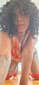 amirah_ebony I love red, and you? Pic 7