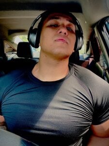 Public de coltonmassiff  2 Imagens