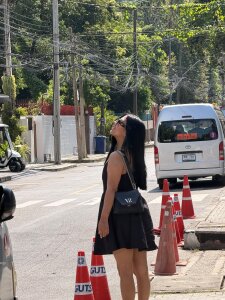 Alinnha Enjoy life Pic 7