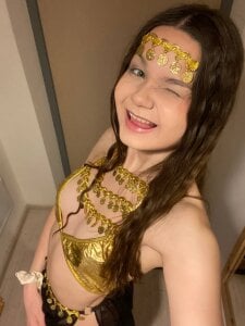 natur_ella Bow Before Me, Peasant! Pic