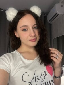 TalishaSturdy cute headband today🥰 Pic