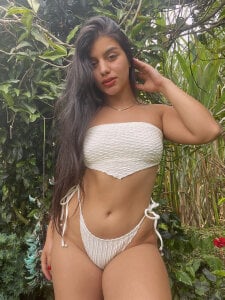 Amel_Rose Public Pic 3