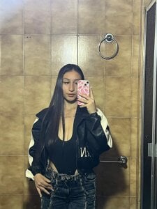 MaddyCarter: Public ( 6 фото)