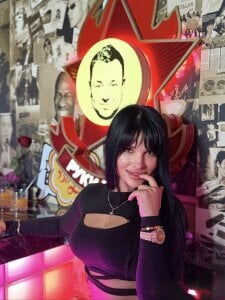 Public de Alina_XXXX_  3 Imagens