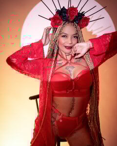 Kenya_carper Sweet Valentine's temptation Pic 4