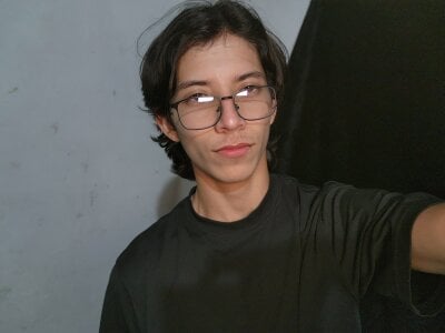 Yo de SolRakOF  4 Imagens