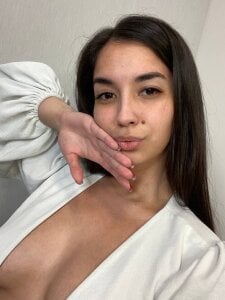 Tenderness with character 😌💋 de EmmyNoel  Imagens