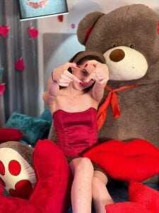 BellaBriggs 🩷 Gambar 2