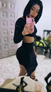 _zoe_bakerr Public Pic 4